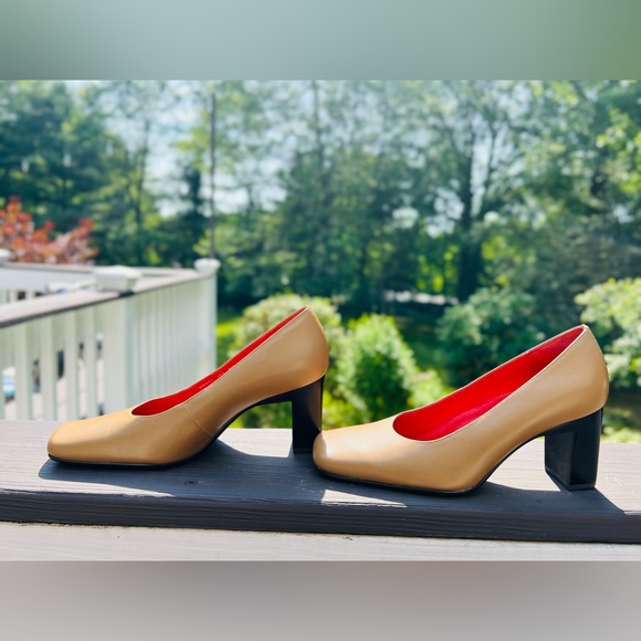 Rockport Women’s Heel Tan Camel Brown Square Toe, Size 6W, Never Worn - Picture 1 of 9